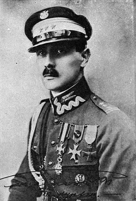 Pułkownik Adam Nieniewski, fot. https://upload.wikimedia.org/wikipedia/commons/1/17/Adam_Nieniewski_%28-1934%29.jpg